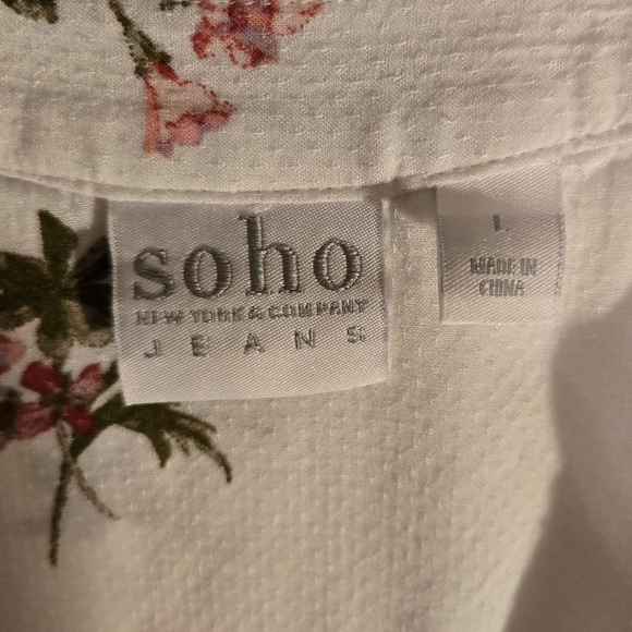 Soho White Floral Blouse - Picture 5 of 6